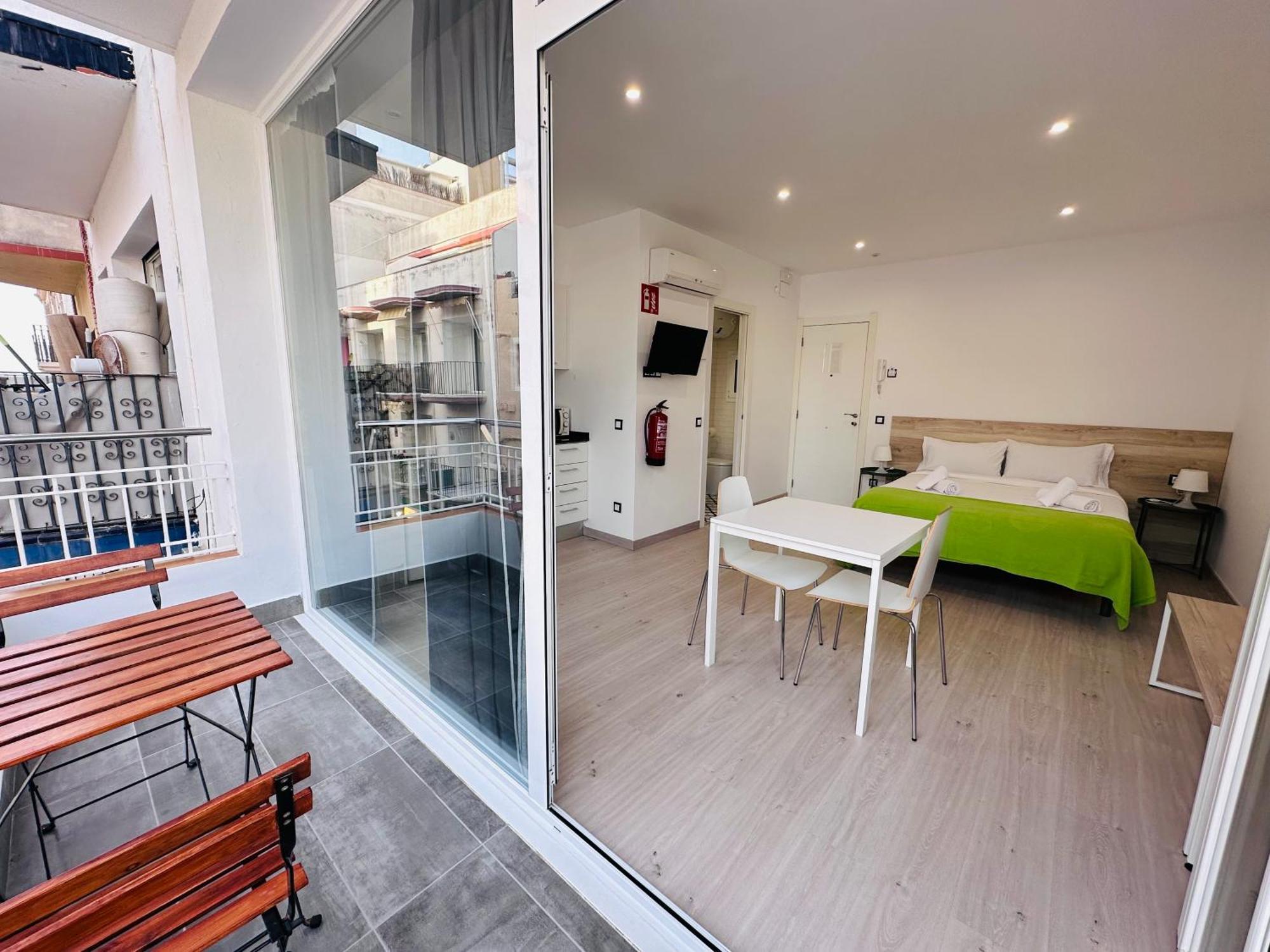 Rainbow Apartments By Blausitges Sitges Esterno foto